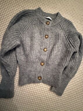 Zara Light Gray Button-Trim Knit Cardigan